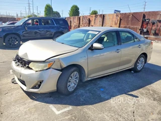 TOYOTA CAMRY HYBRID LE