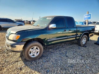 TOYOTA TUNDRA SR5 V8