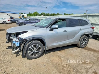 TOYOTA HIGHLANDER XLE