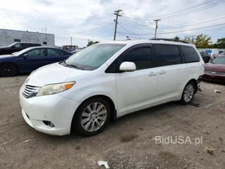 TOYOTA SIENNA LIMITED 7-PASSENGER