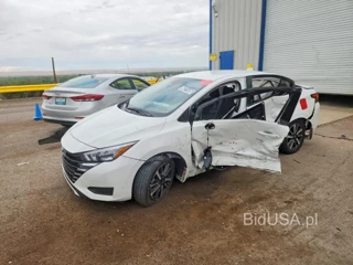 NISSAN VERSA SV