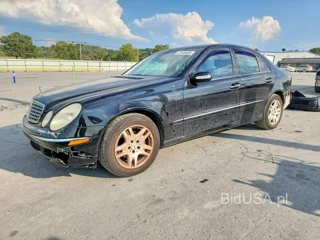 MERCEDES-BENZ E 320