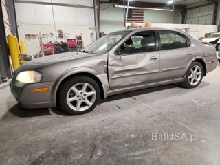 NISSAN MAXIMA GXE