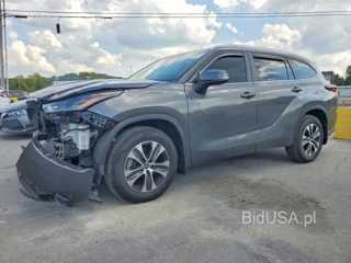 TOYOTA HIGHLANDER XLE