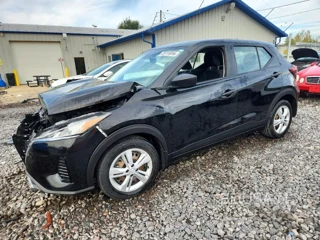 NISSAN KICKS S