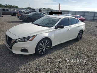 NISSAN ALTIMA SR