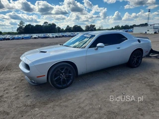 DODGE CHALLENGER SXT