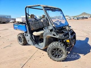 CAN-AM DEFENDER