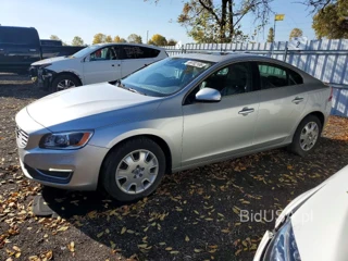 VOLVO S60 PREMIER+