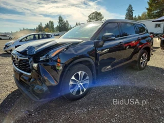 TOYOTA HIGHLANDER XLE