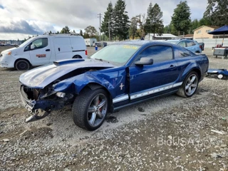 FORD MUSTANG