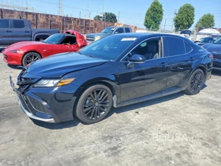 TOYOTA CAMRY XSE