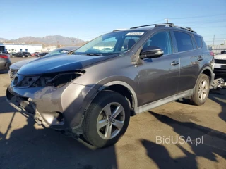 TOYOTA RAV4 XLE