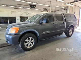 NISSAN TITAN XE