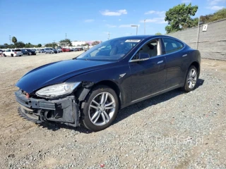 TESLA MODEL S 85D