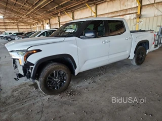 TOYOTA TUNDRA SR5