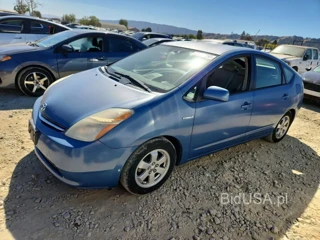 TOYOTA PRIUS BASE