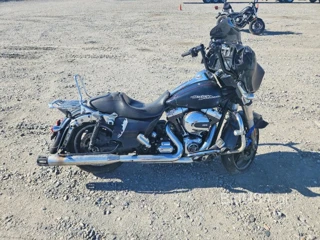 HARLEY-DAVIDSON FLHXS STREET GLIDE SPECIAL