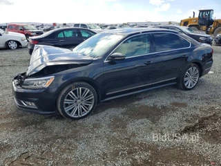 VOLKSWAGEN PASSAT SEL PREMIUM