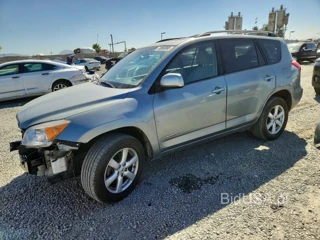 TOYOTA RAV4 LIMITED