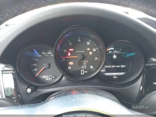 PORSCHE PORSCHE MACAN