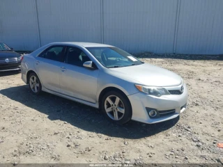 TOYOTA TOYOTA CAMRY SE