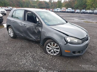 VOLKSWAGEN VOLKSWAGEN GOLF 2.5L 4-DOOR