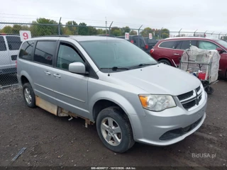 DODGE DODGE GRAND CARAVAN SXT