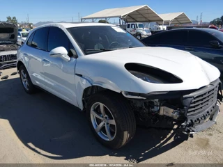 PORSCHE PORSCHE MACAN
