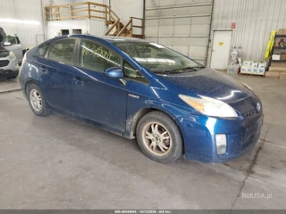 TOYOTA TOYOTA PRIUS III