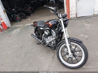HARLEY-DAVIDSON HARLEY-DAVIDSON XL883 SUPERLOW