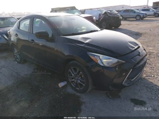 TOYOTA TOYOTA YARIS LE