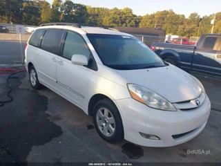 TOYOTA TOYOTA SIENNA XLE