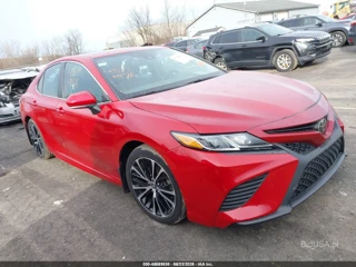 TOYOTA TOYOTA CAMRY SE