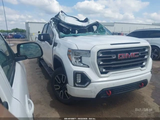 GMC SIERRA 1500 4WD  SHORT BOX AT4