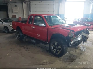 TOYOTA TOYOTA TACOMA XTRACAB SR5