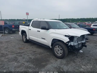 TOYOTA TOYOTA TUNDRA SR5 CREWMAX 5.5' BED