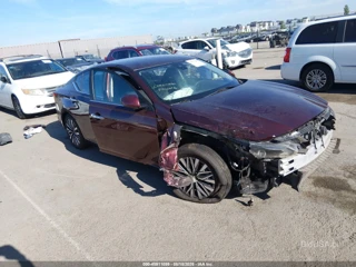 NISSAN NISSAN ALTIMA SV FWD