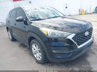 HYUNDAI HYUNDAI TUCSON SE
