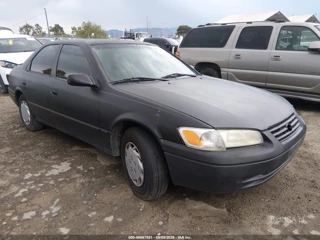 TOYOTA TOYOTA CAMRY LE