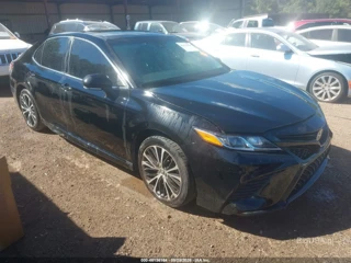 TOYOTA TOYOTA CAMRY SE