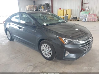 HYUNDAI HYUNDAI ELANTRA SE