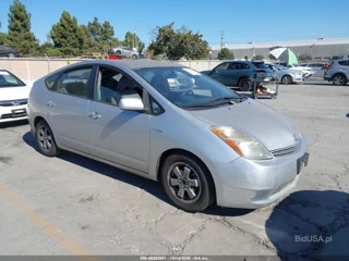 TOYOTA TOYOTA PRIUS