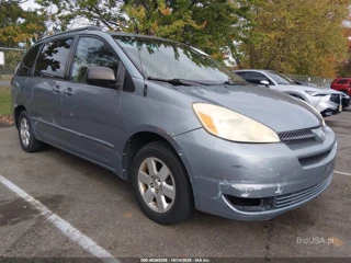 TOYOTA TOYOTA SIENNA LE