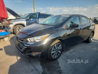 NISSAN VERSA SV