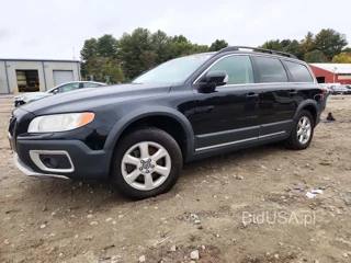 VOLVO XC70 3.2