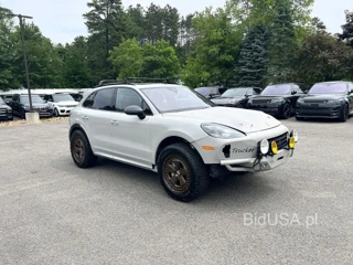 PORSCHE CAYENNE TURBO