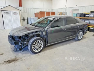 VOLKSWAGEN PASSAT SE