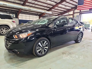 NISSAN VERSA SV