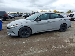 HYUNDAI ELANTRA BLUE